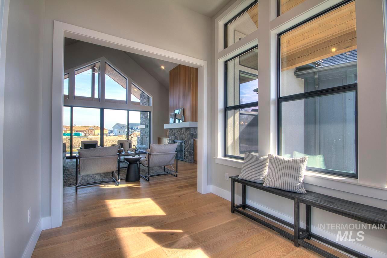 555 Century Ave Middleton. Middleton, ID 83644