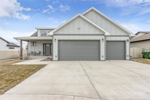 1202 Daylight Lane. Billings, MT 59106