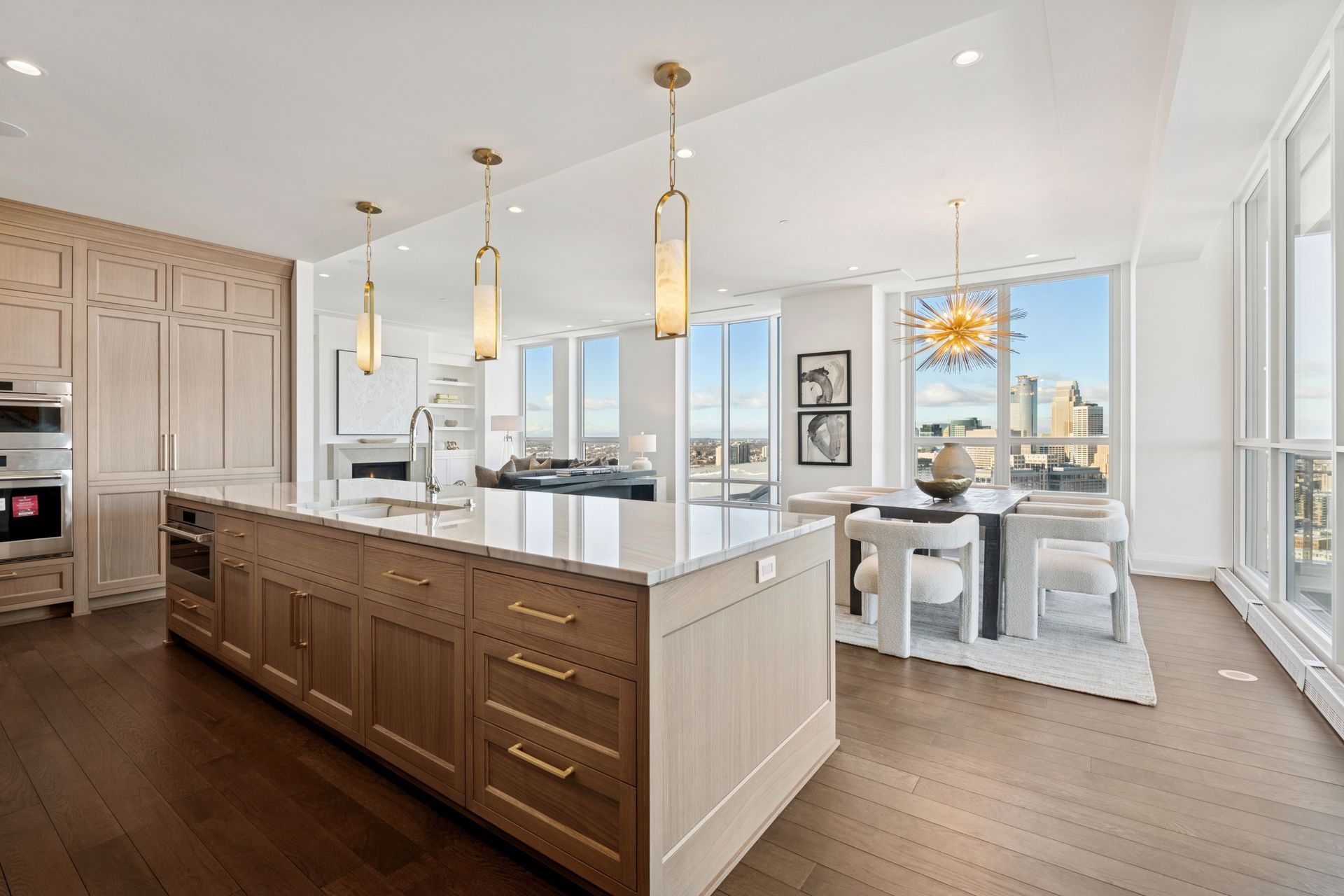 Eleven por Eleven en Minneapolis-St. Paul Minnesota