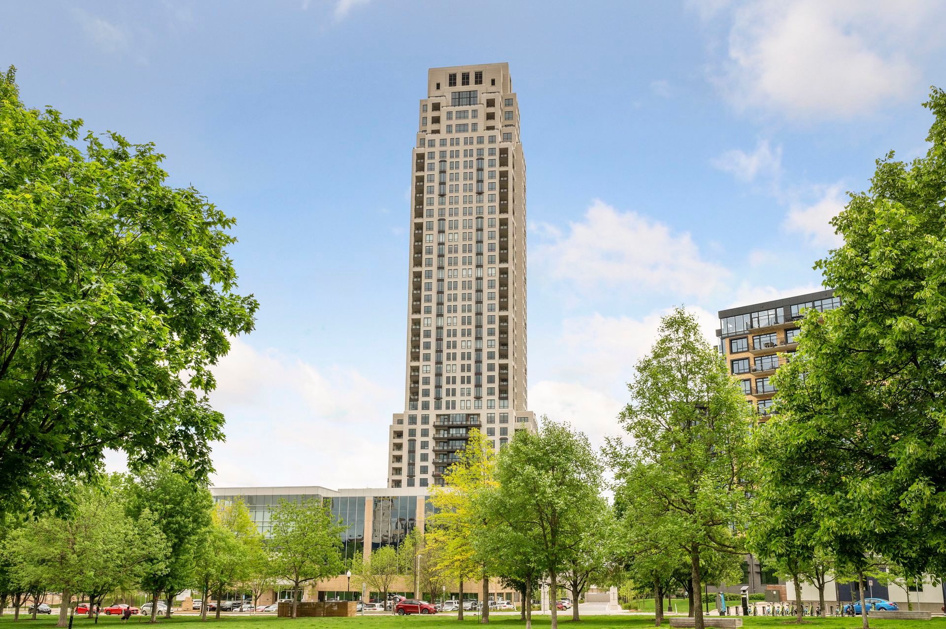 Plan Unknown - Eleven: Minneapolis, Minnesota - Eleven