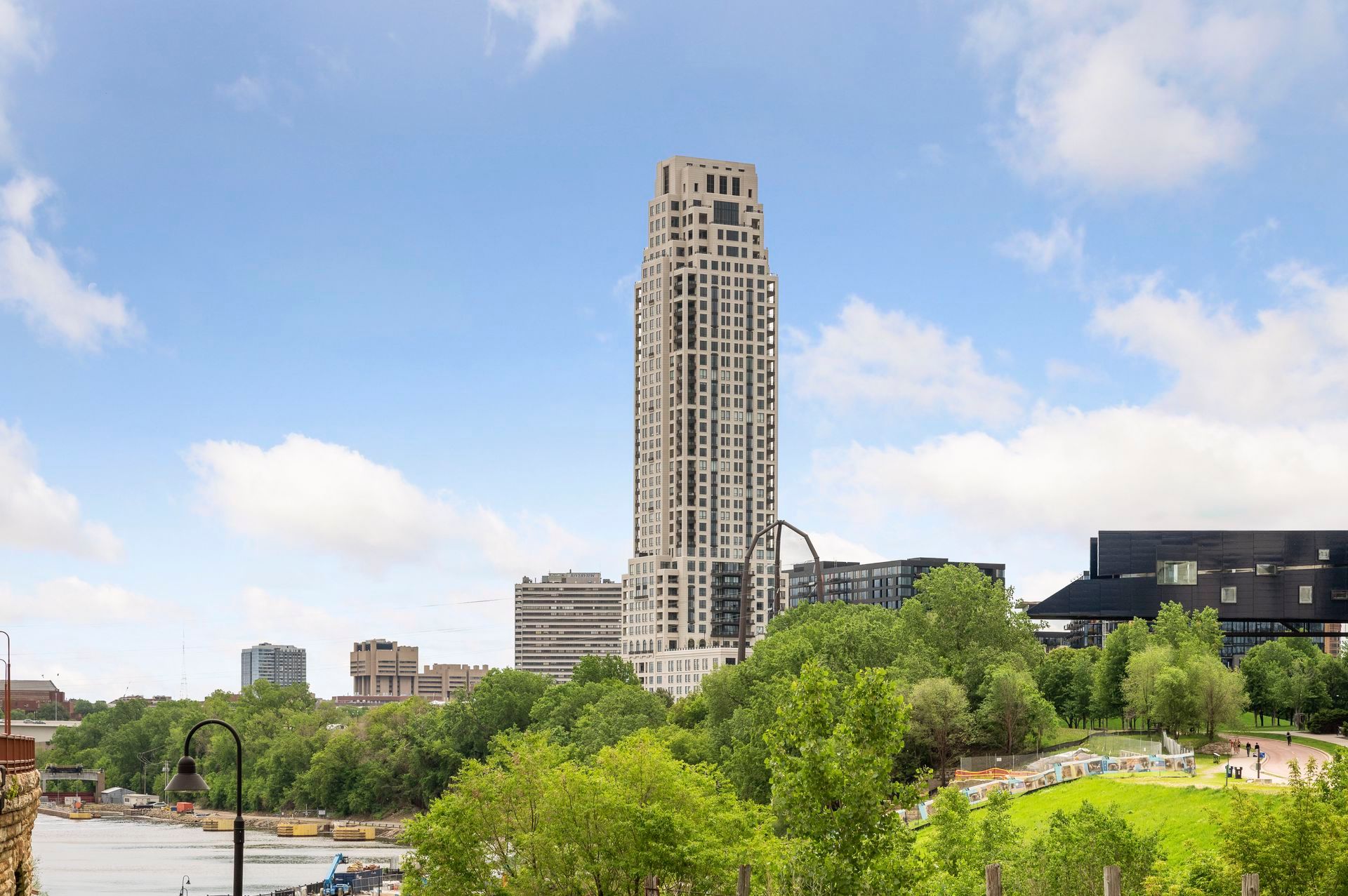 Plan Unknown - Eleven: Minneapolis, Minnesota - Eleven