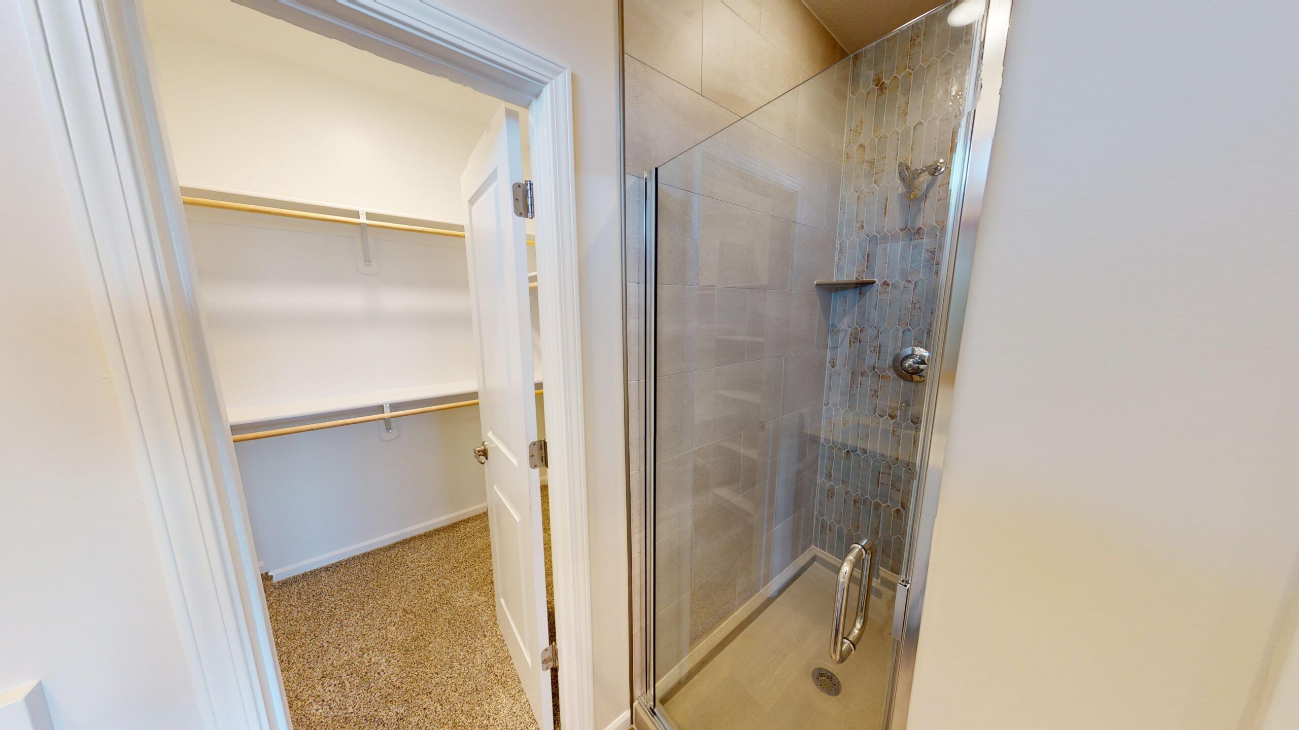 1726 Sutter Woods Rd Junction City. Junction City, KS 66441