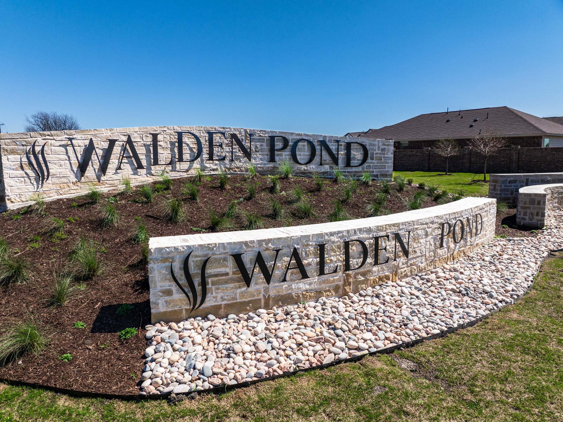 casa en IN Forney Texas At Walden Pond por RockWell Homes