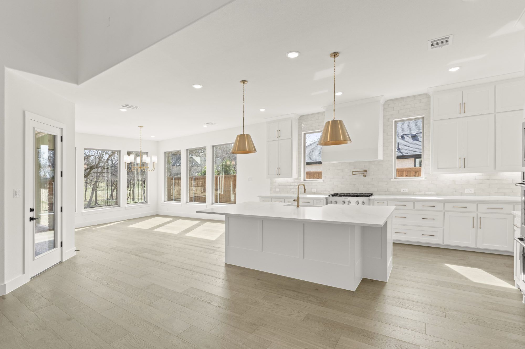 681 Capella Ct