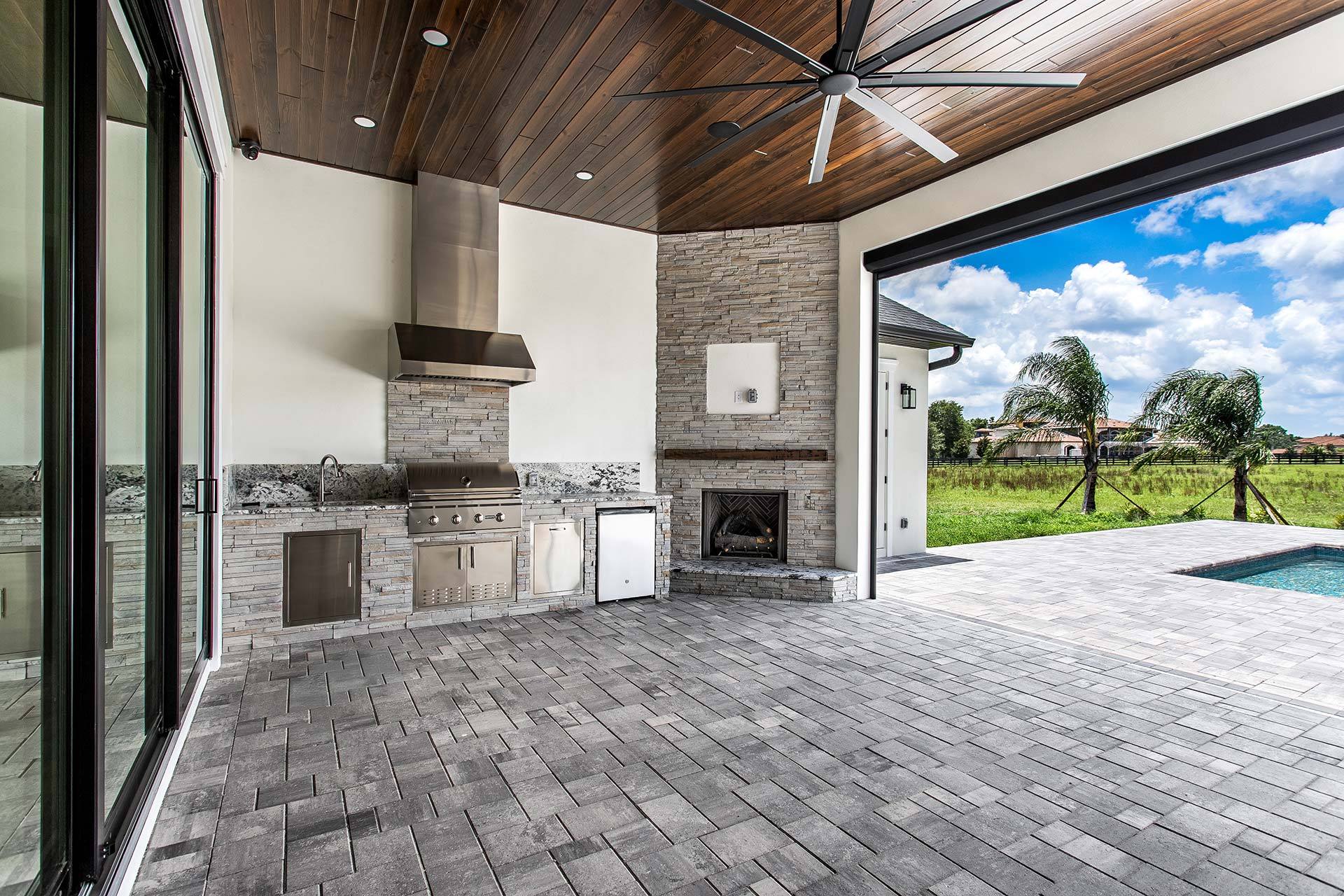 Southern & Traditional Custom Homes por Southern & Traditional Custom Homes en Tampa-St. Petersburg Florida