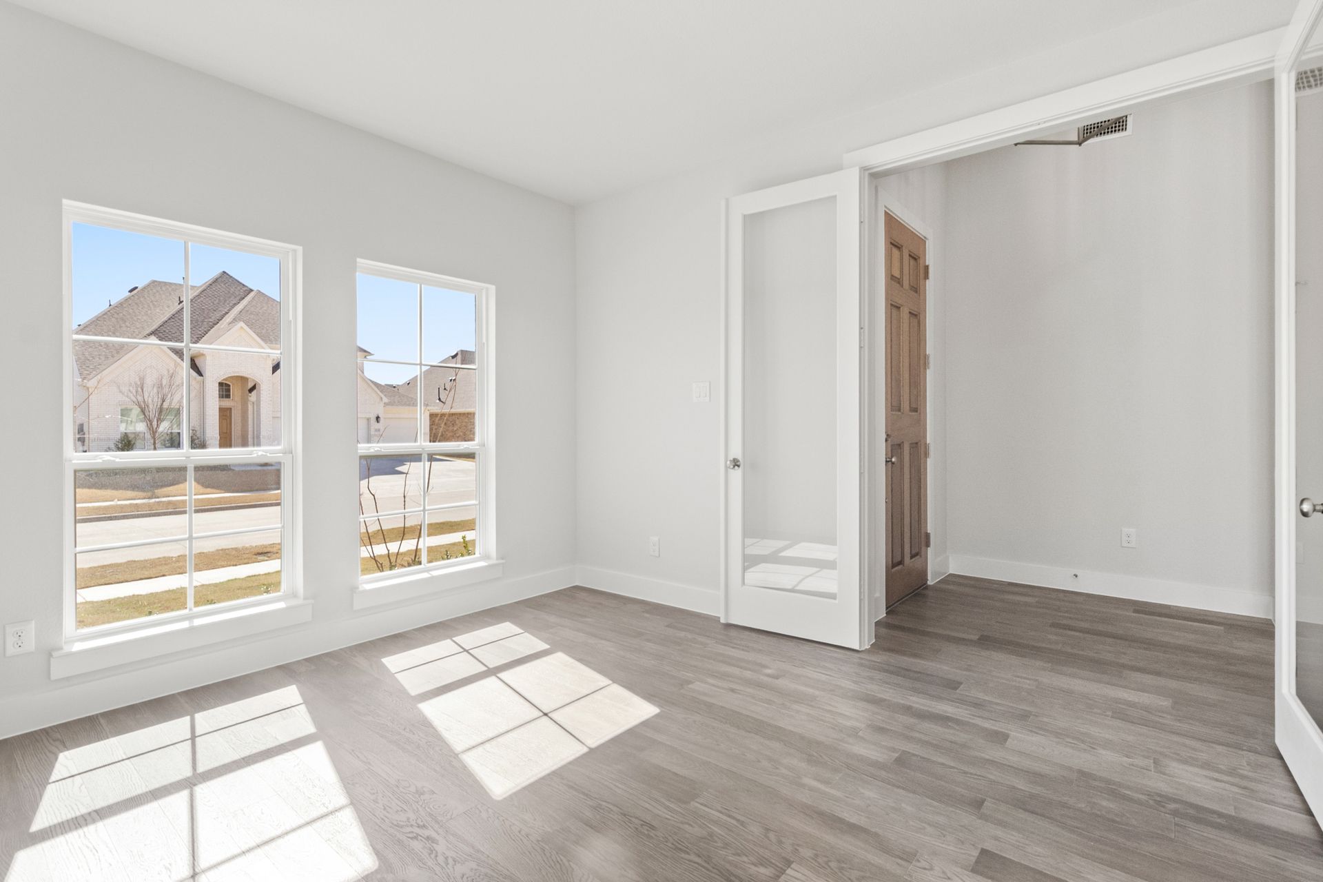 Lyons Crest Estates - Garland, TX