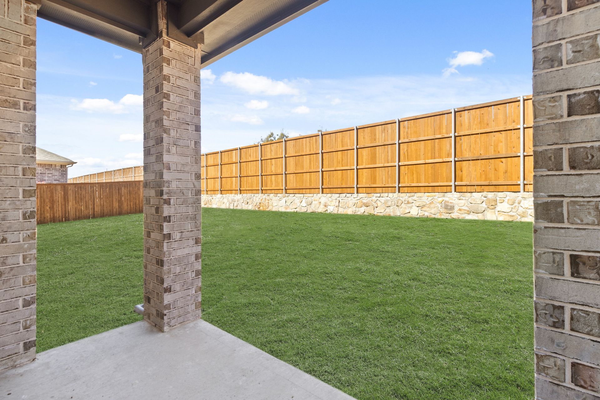 Lyons Crest Estates - Garland, TX