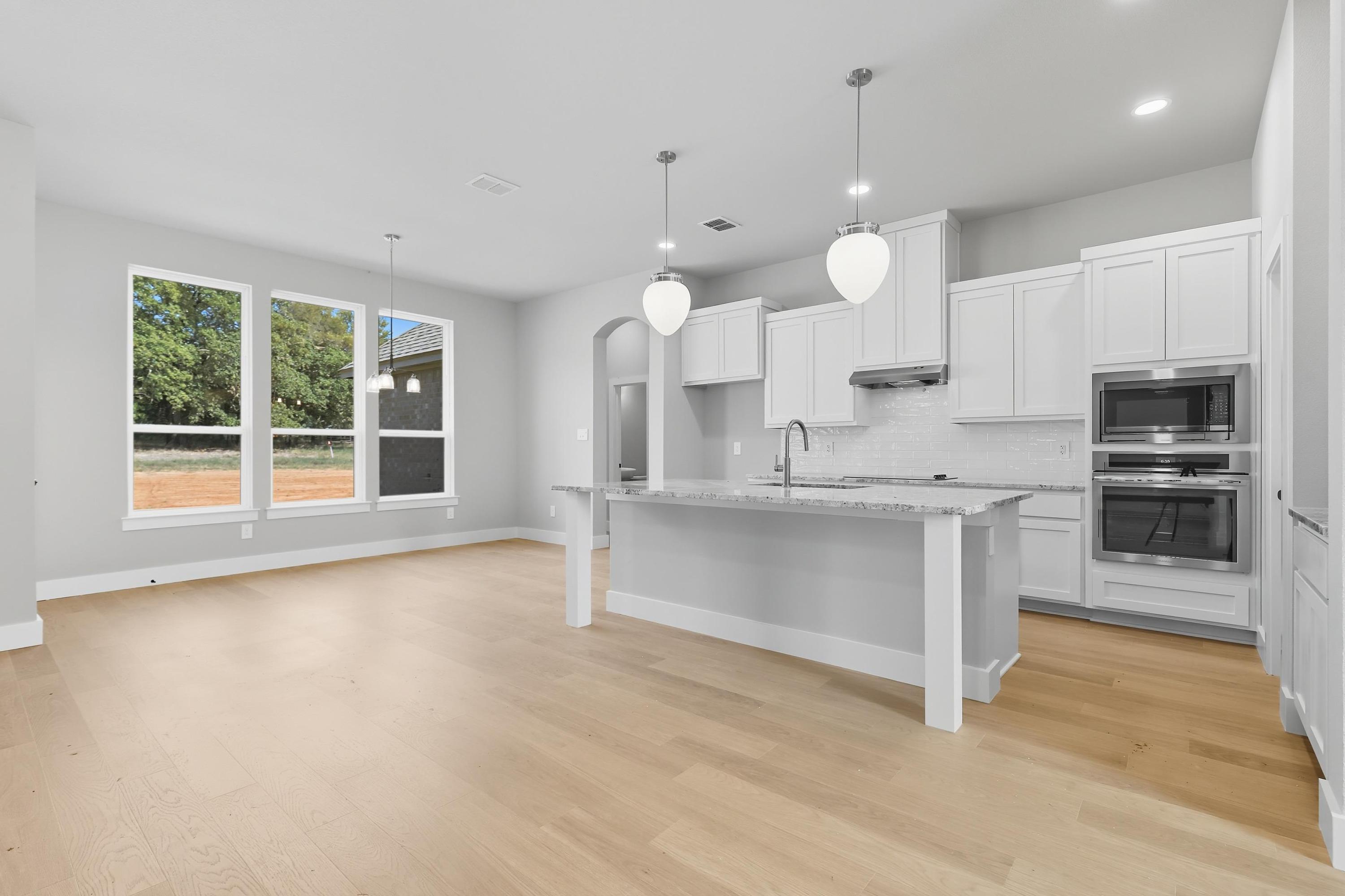 Mcbee Homes 1005 Ronnie CT - Fort Worth, TX