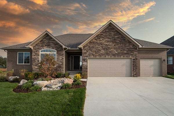 Eagle Ridge Estates por Clearview Homes en Detroit Michigan