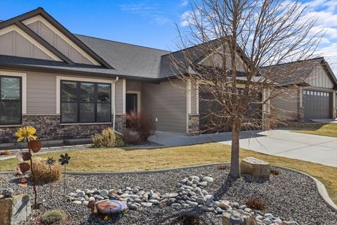 3039 Golden Acres Drive. Billings, MT 59106