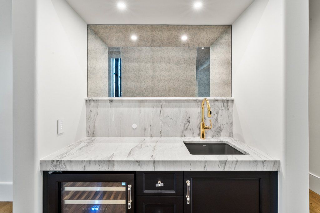 469 Emily Reed Lane Atlanta. Atlanta, GA 30342