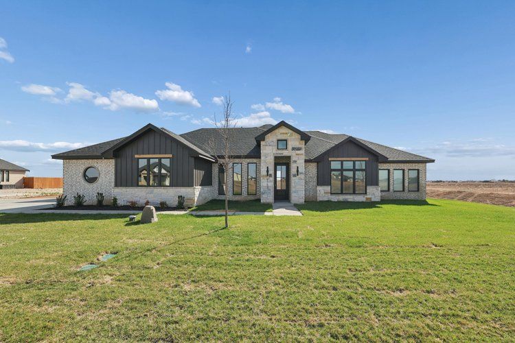 9413 Meadow Ridge. Amarillo, TX 79118