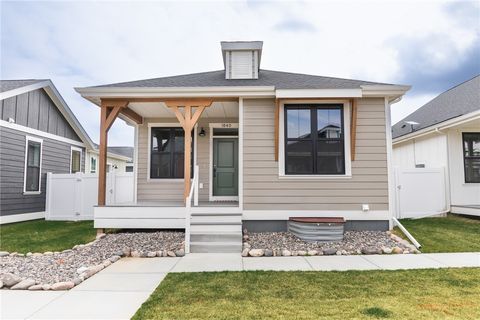 1840 St Peter Lane. Billings, MT 59106