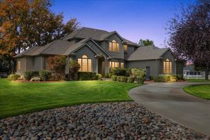 1200 Bluegrass DR W (Plan Unknown)