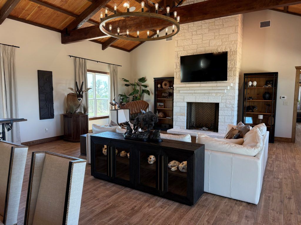 casa en Hill Country Classics Custom Homes por Hill Country Classics Custom Homes
