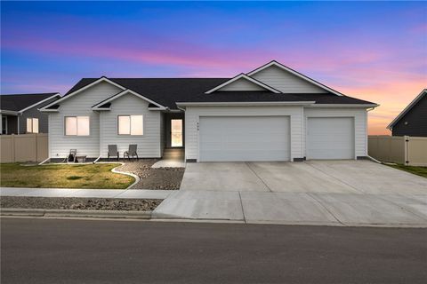 608 Chino Circle. Billings, MT 59106