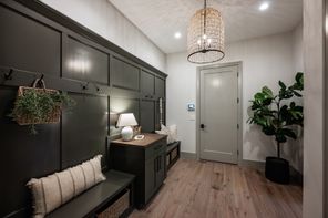 964 Country Commons