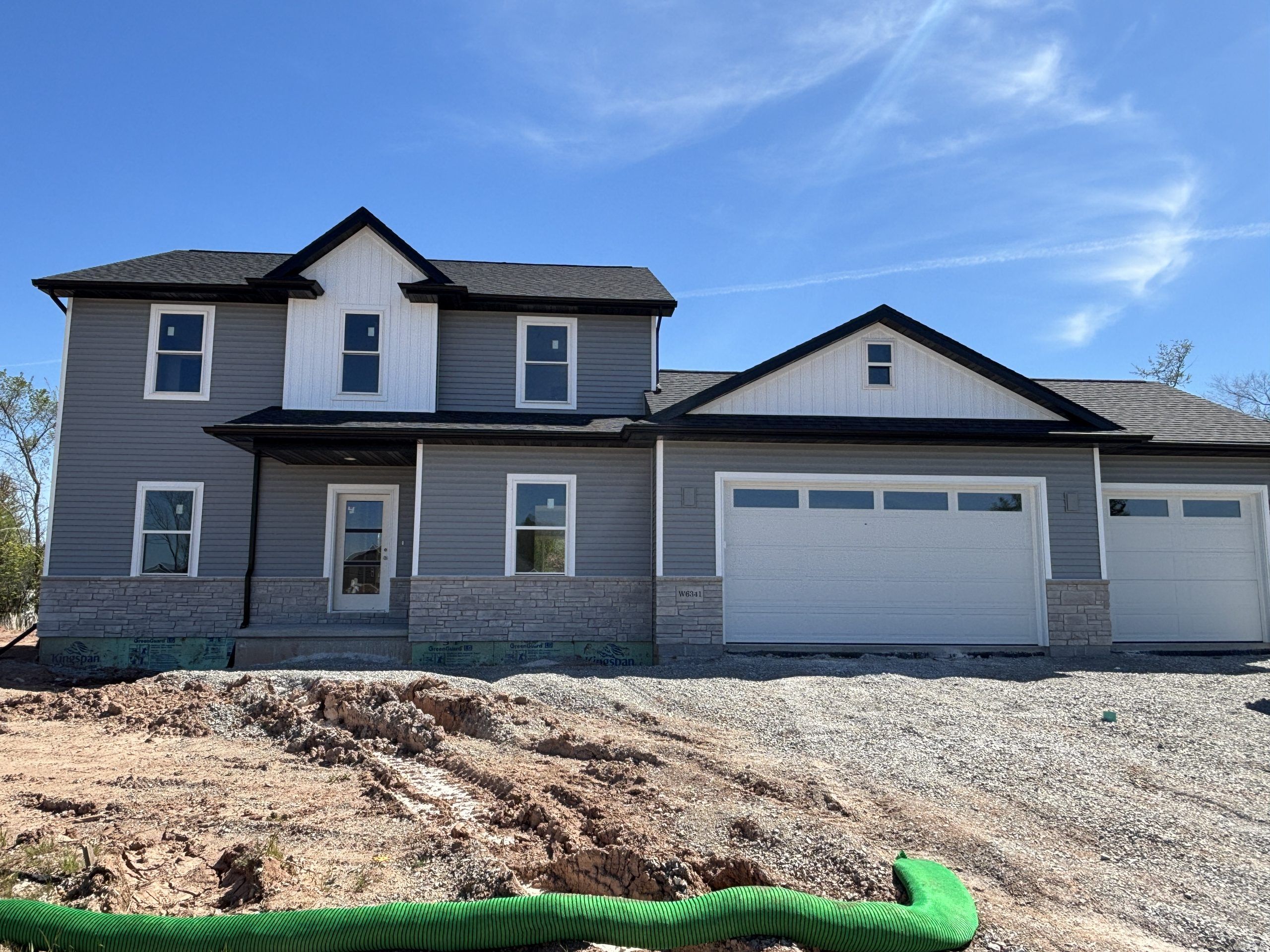 5283 Cornhusk Ln. Oshkosh, WI 54904
