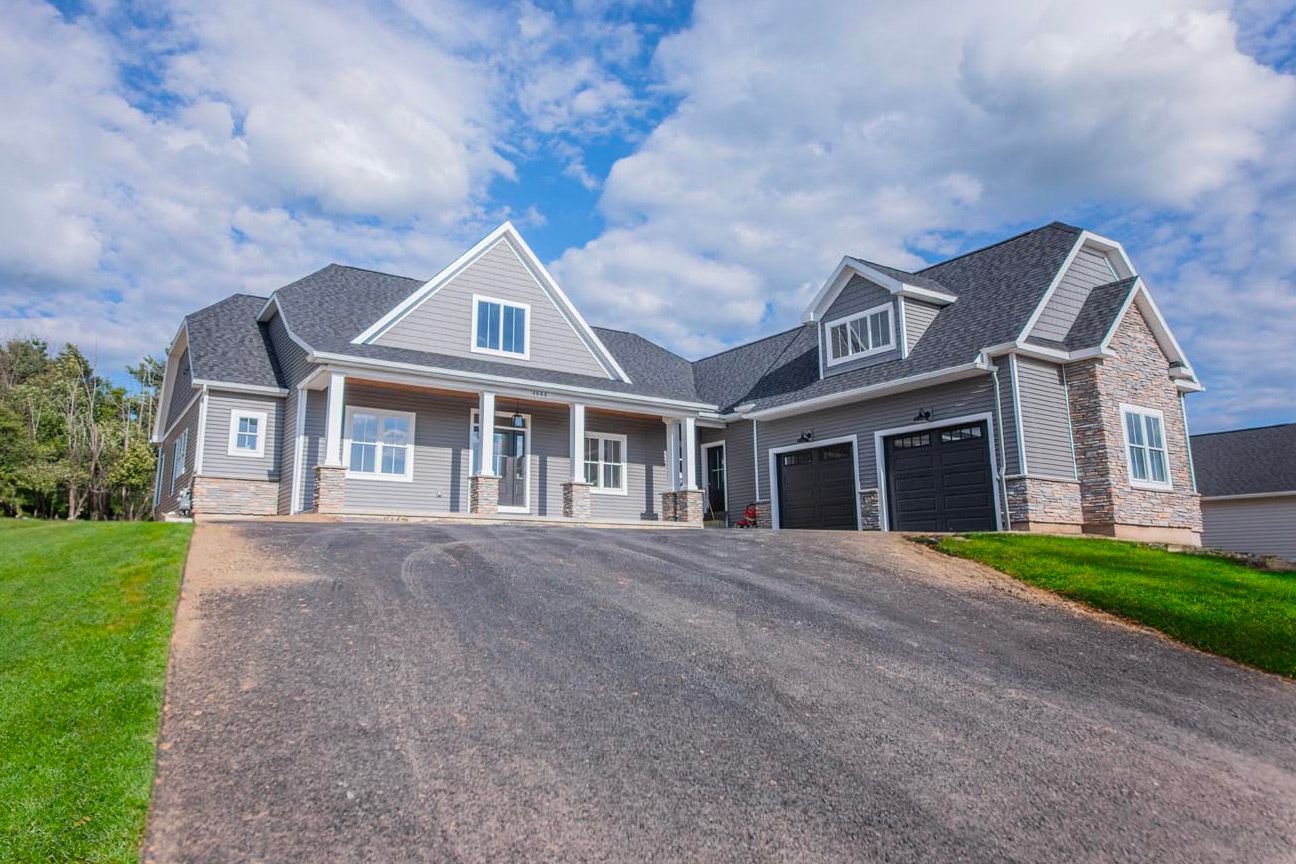 casa en Mark Antony Homes por Mark Antony Homes