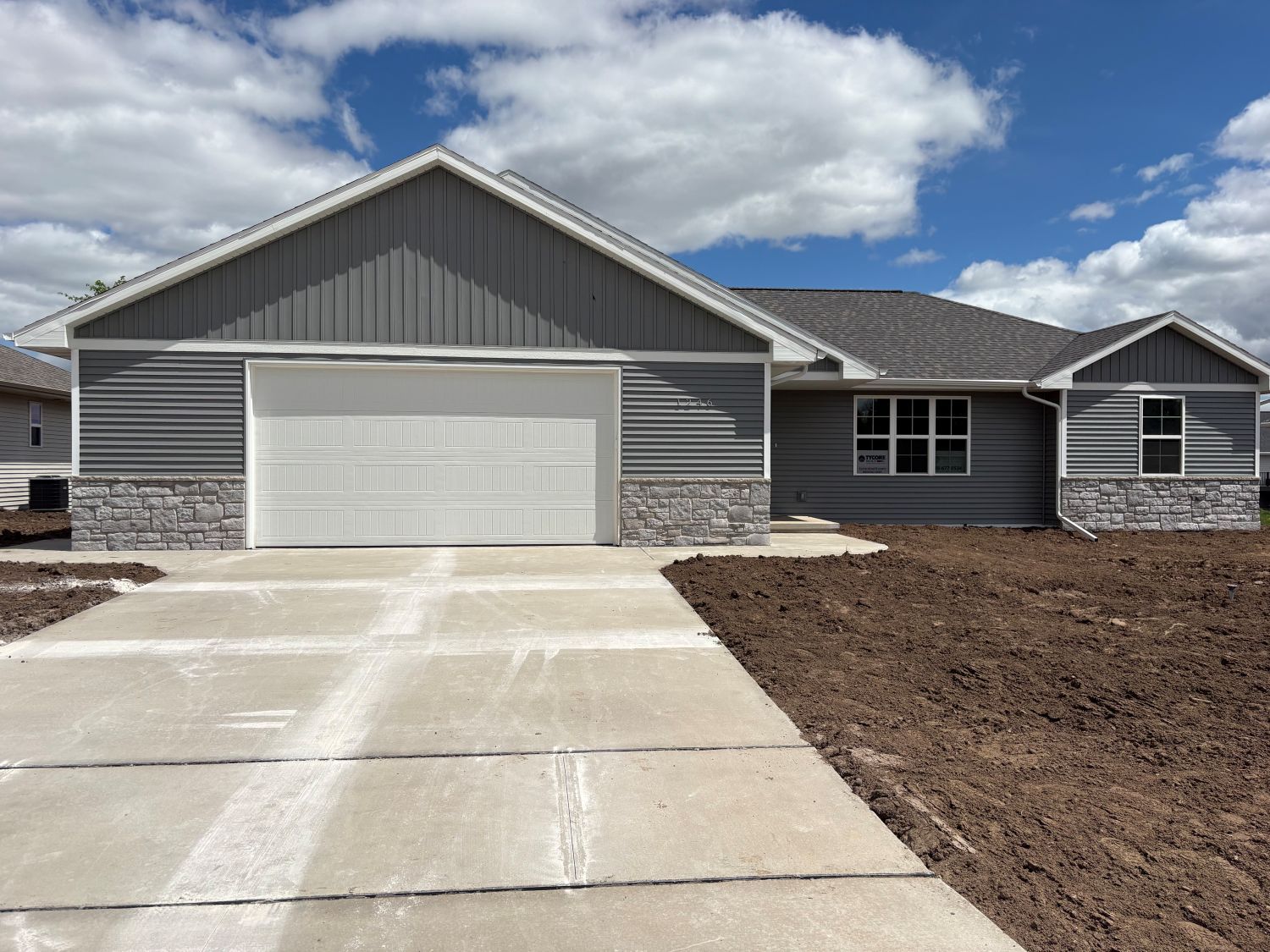 1246 Putnam Drive Lot 9 Crest Pulaski. Pulaski, WI 54162