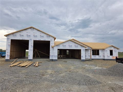 2628 Whisper Wind Way. Billings, MT 59106