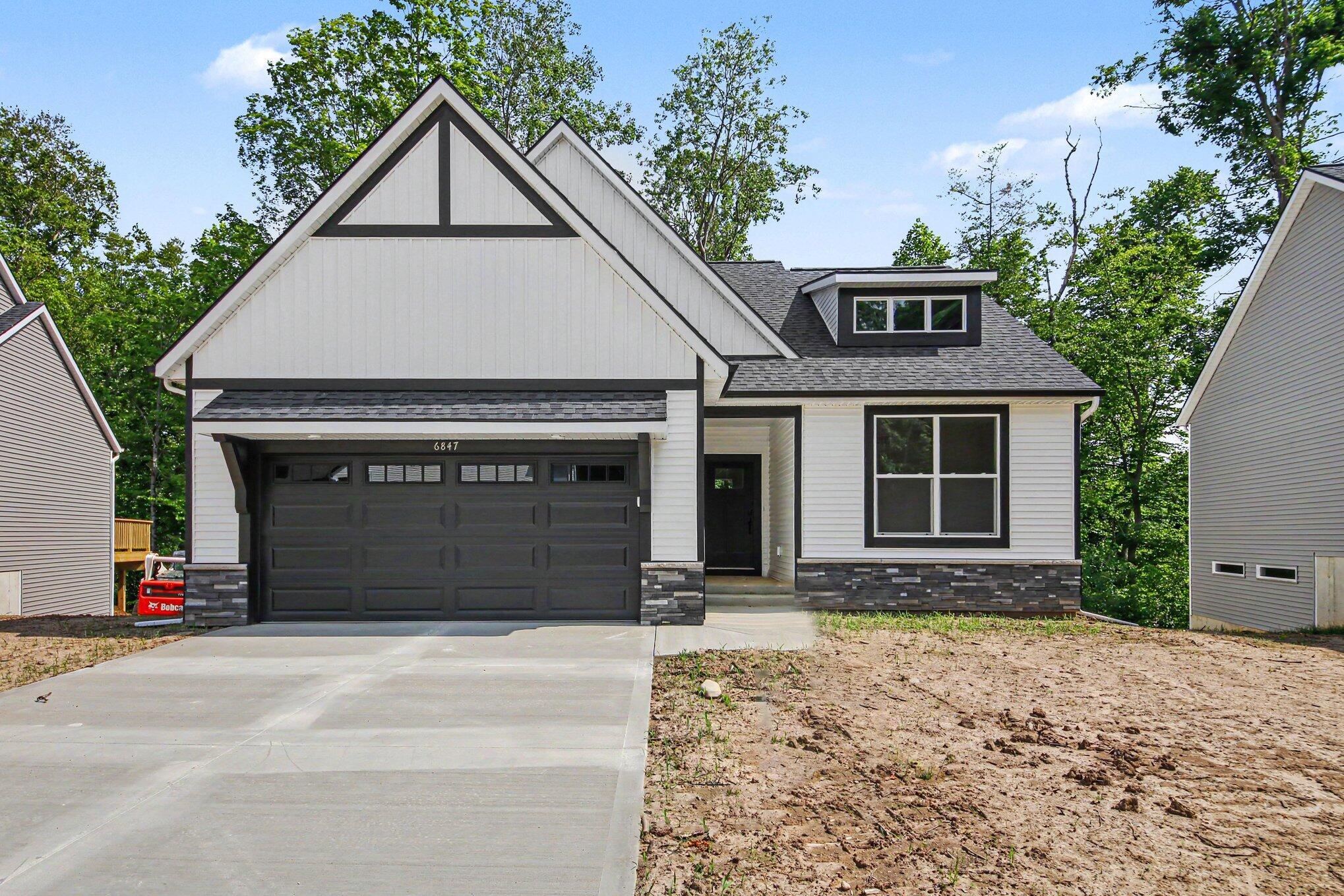 casa en Move IN Ready Homes Eagle Creek Homes por Eagle Creek Homes