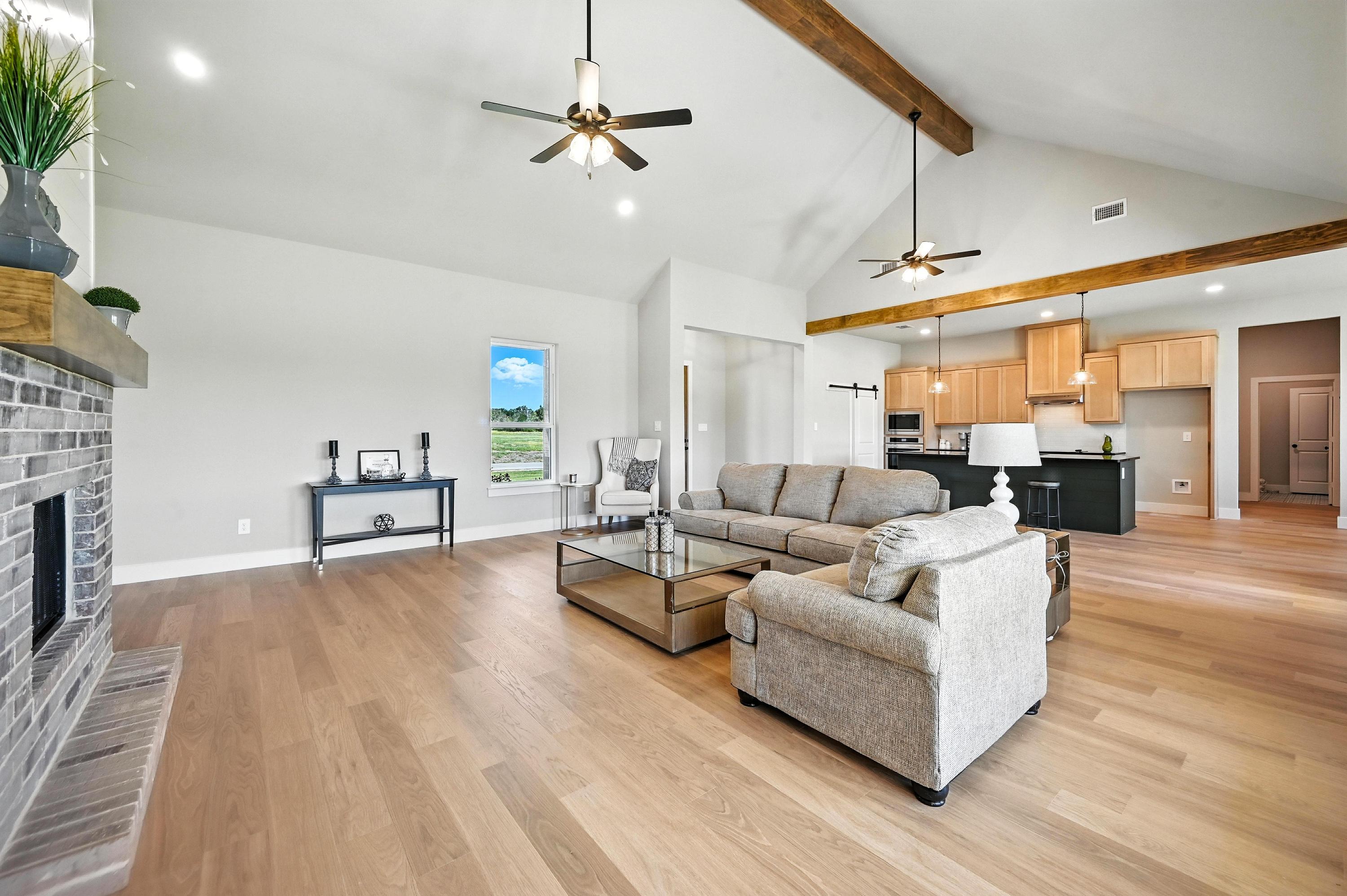 casa en Mcbee Homes 1114 Silver Sage por McBee Homes