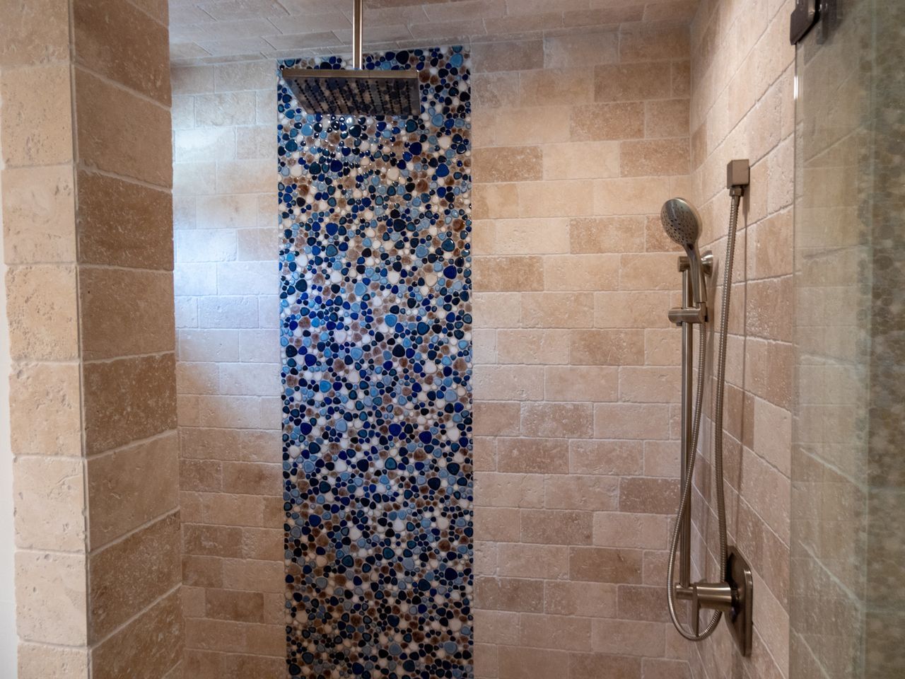 casa en Hill Country Classics Custom Homes por Hill Country Classics Custom Homes