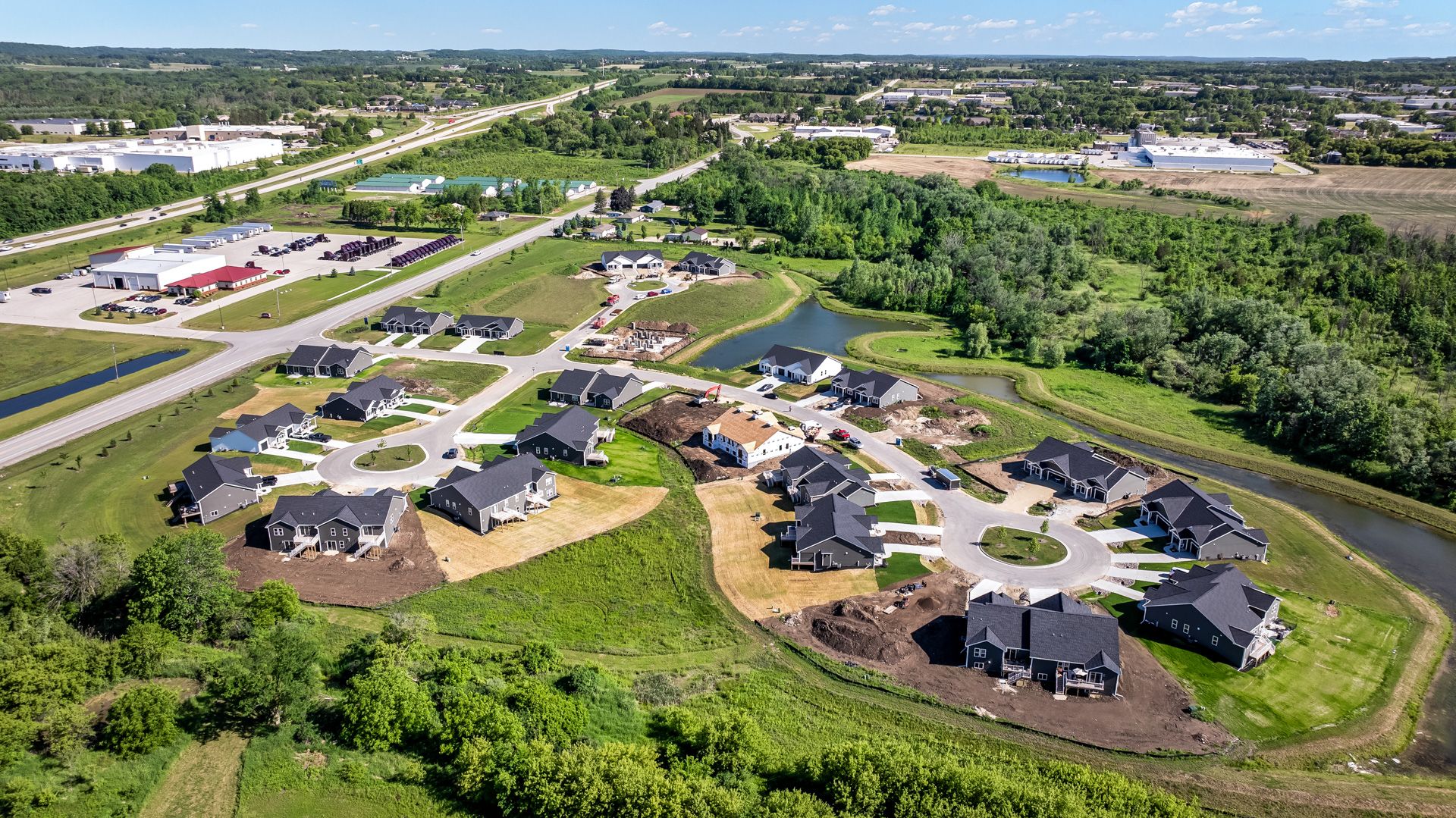 casa en TheVillas At Morning Meadows por Stepping Stone Homes