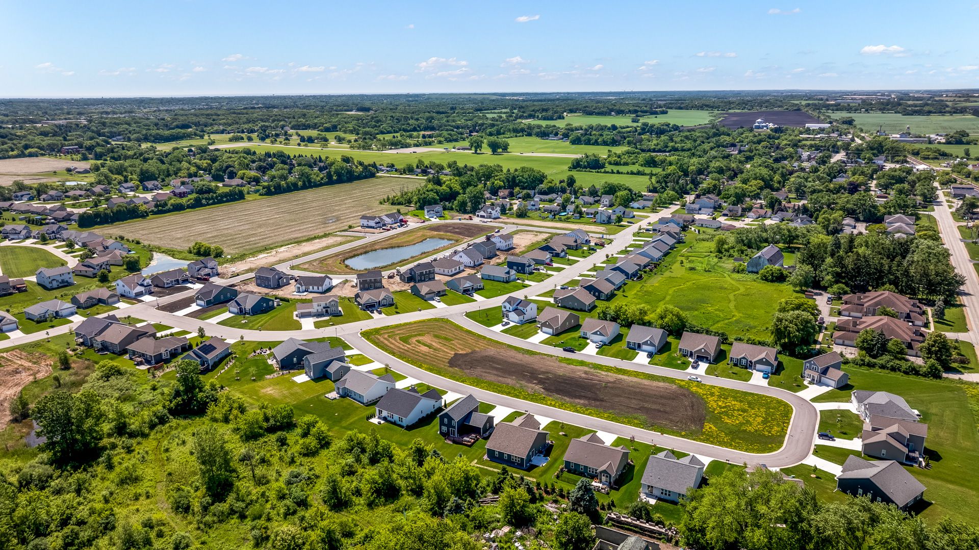 casa en Prairie Pathways por Stepping Stone Homes