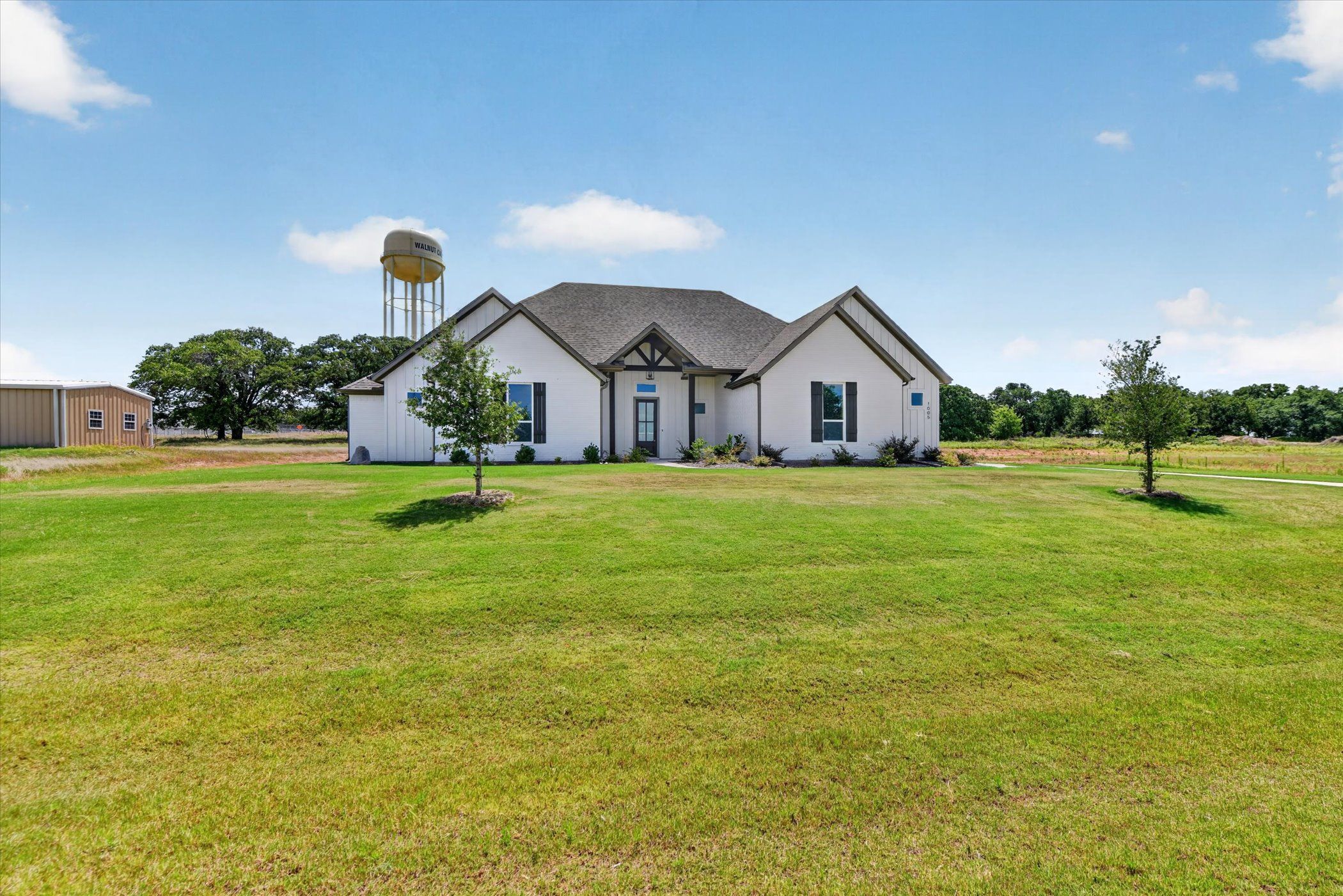 casa en Mcbee Homes 1005 Ronnie CT por McBee Homes