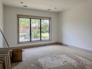 1109 Glenfield
