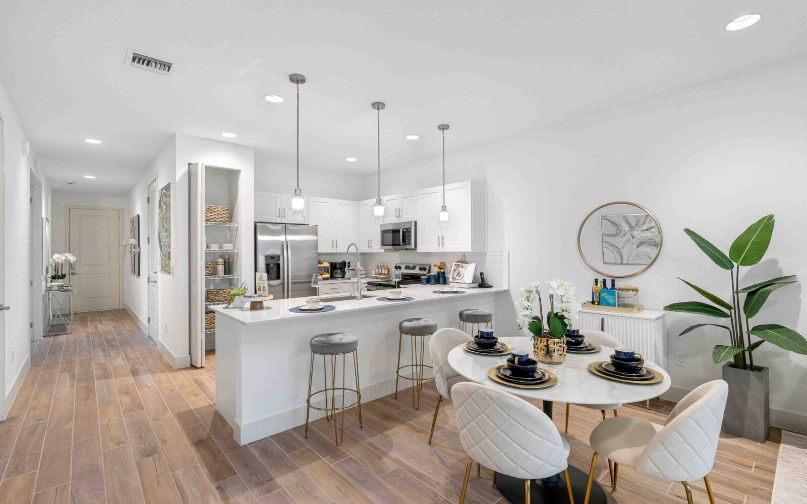 casa en Solera At Avalon Trails por 13th Floor Homes