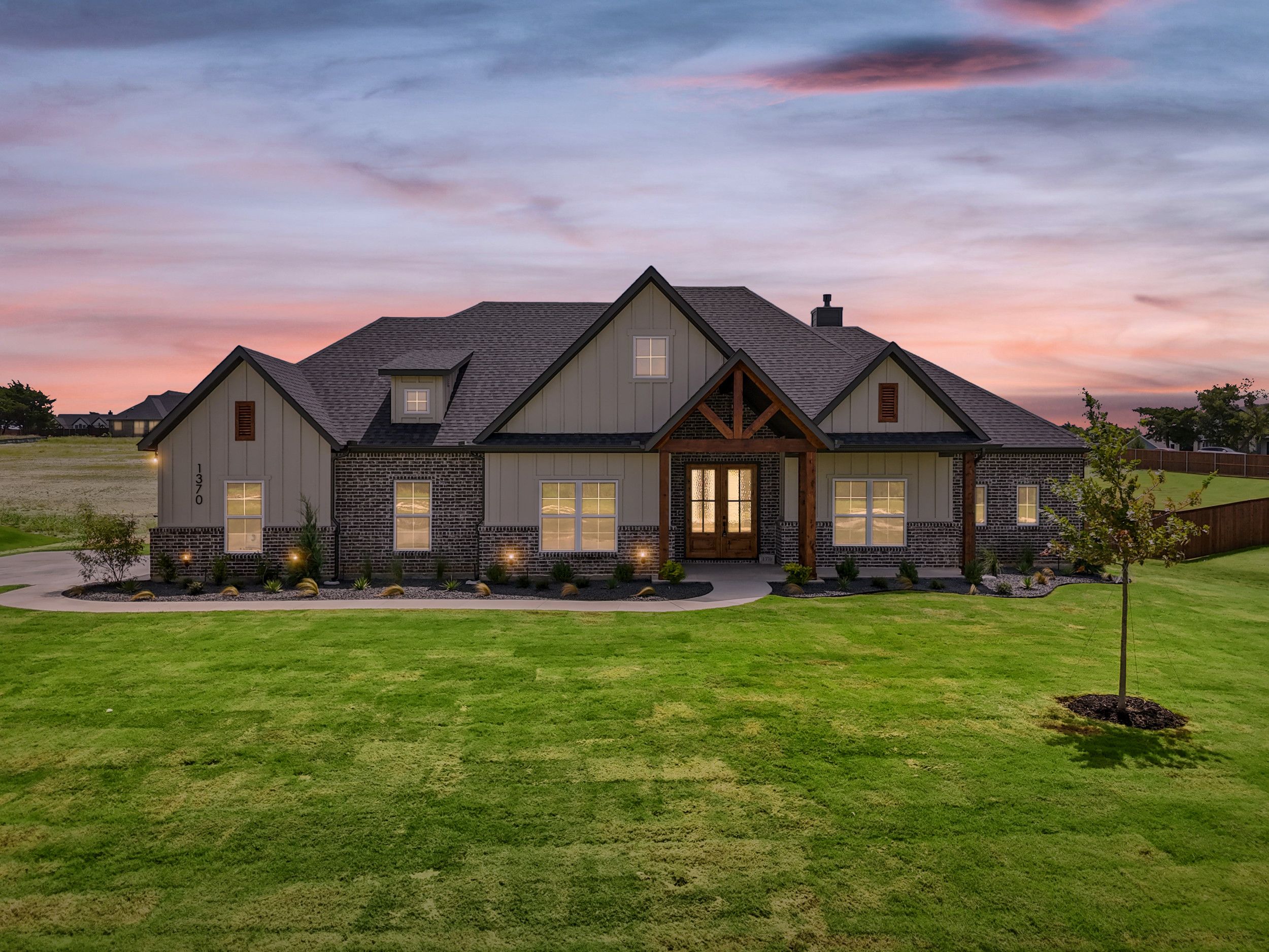 casa en 1370 Carroll Moran Trail Canyon Creek por Canyon Creek Custom Homes