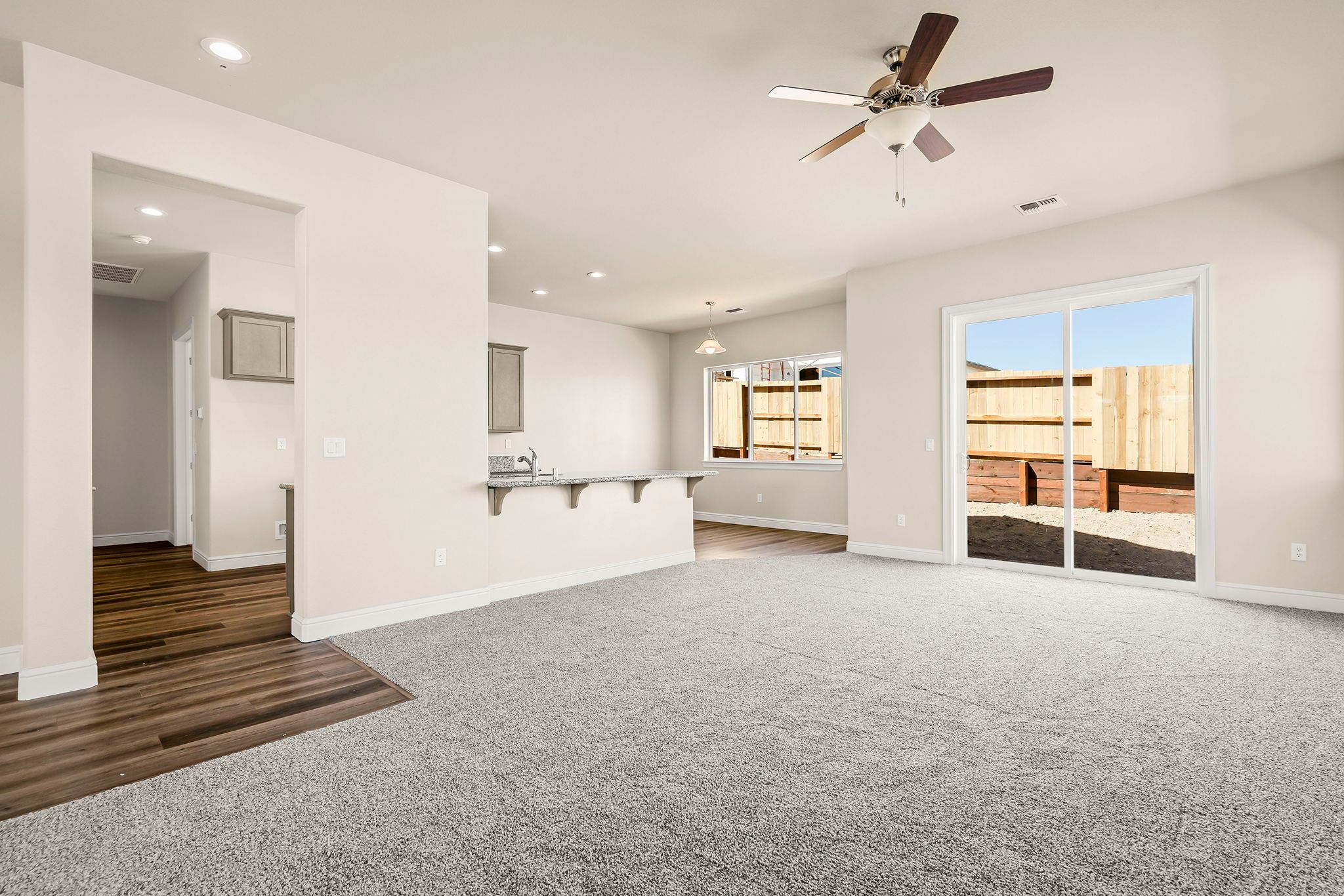 casa en Desert Breeze por Artisan Homes
