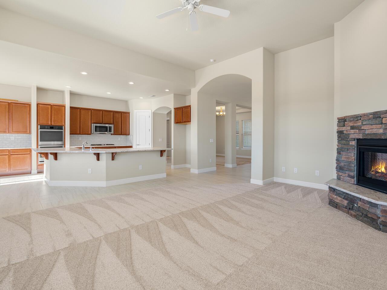 casa en The Estates At Mystic Mountain por Artisan Homes