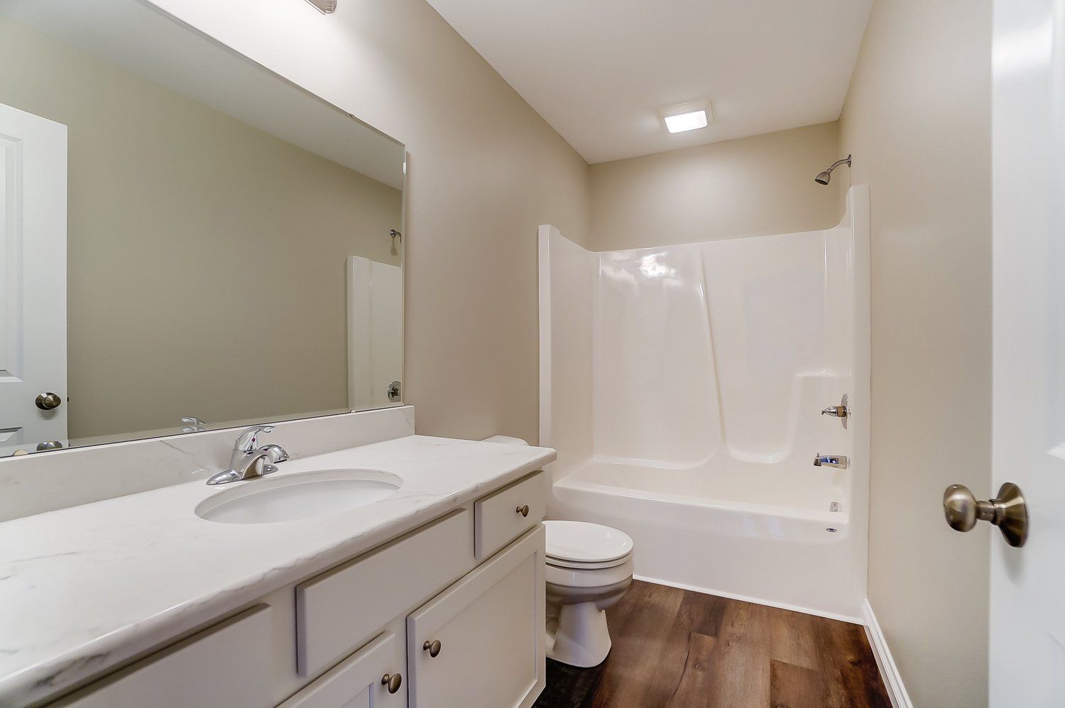 Riverbend por McCarthy Builders Inc. en Toledo Ohio