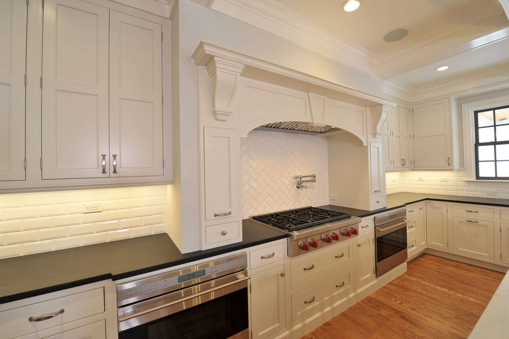 casa en DH Custom Homes, Inc. por DH Custom Homes, Inc.