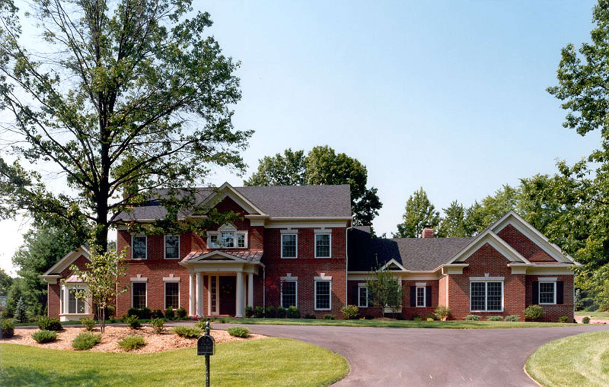 casa en DH Custom Homes, Inc. por DH Custom Homes, Inc.