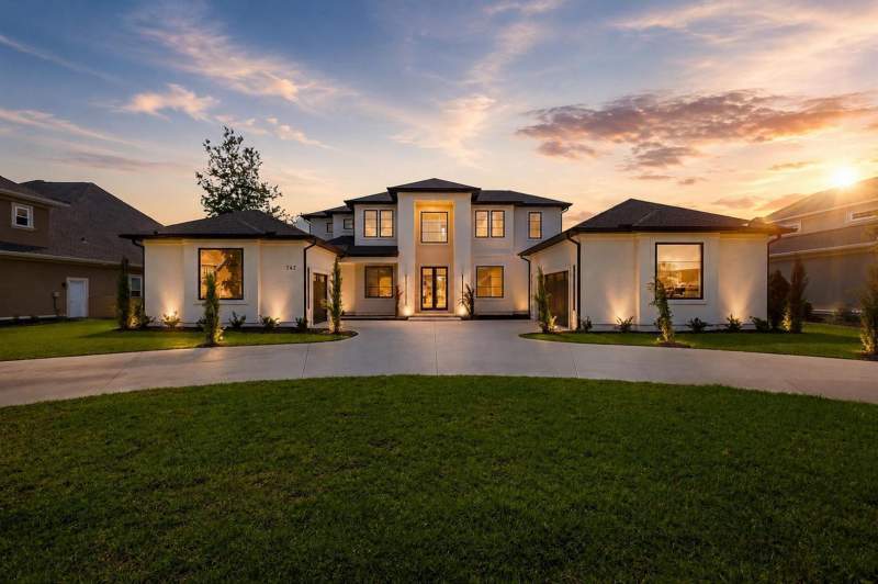 Bal Harbor Grande Dunes por Rowe Ventures Custom Homes en Myrtle Beach South Carolina