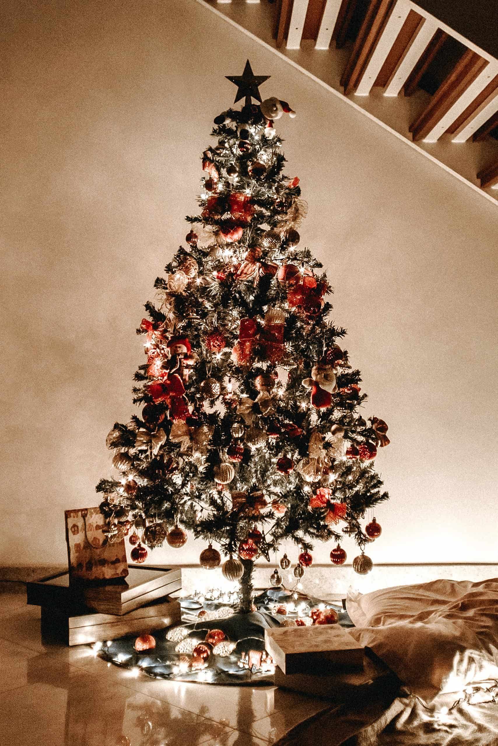 Decorating Your For The Holidays - The Sawmill: Midland, Michigan - Greystone Homes