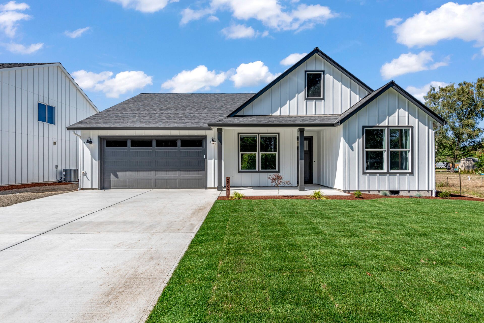 casa en Newrock Homes Inc. por Newrock Homes Inc.
