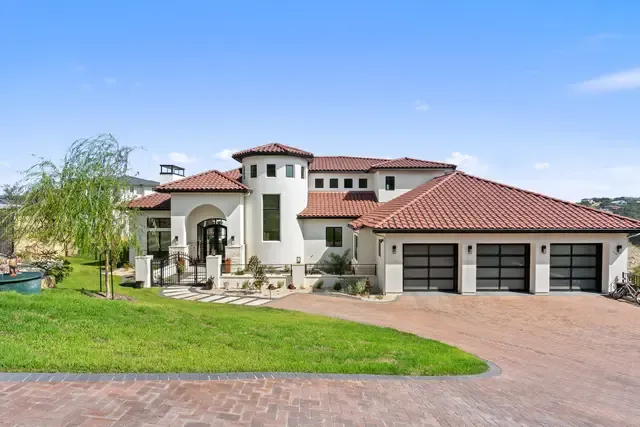 casa en Seven Custom Homes por Seven Custom Homes