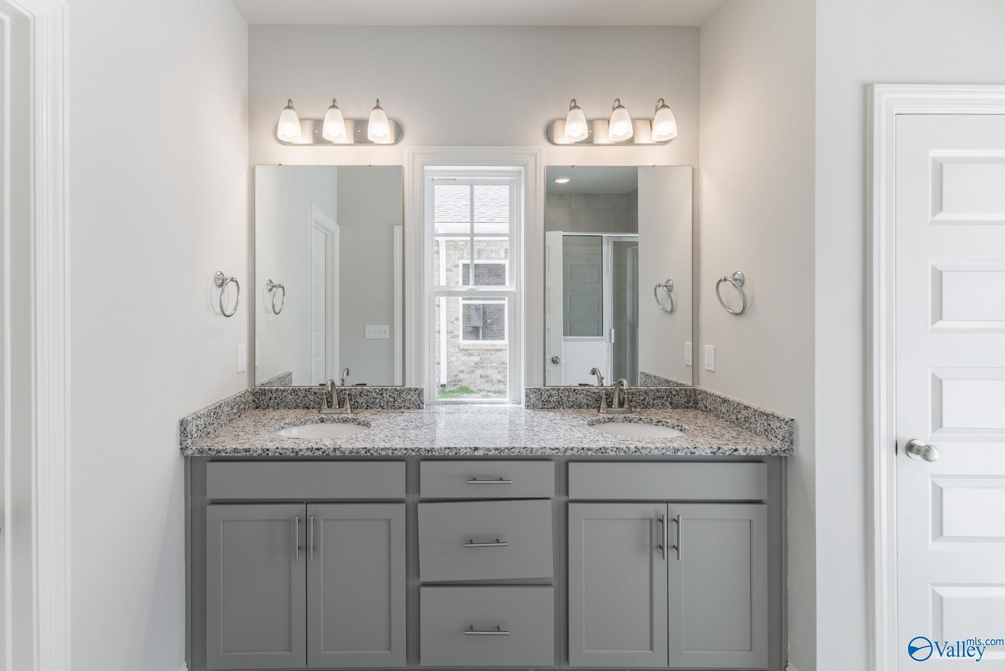 870 Mccollum Rd. Meridianville, AL 35759