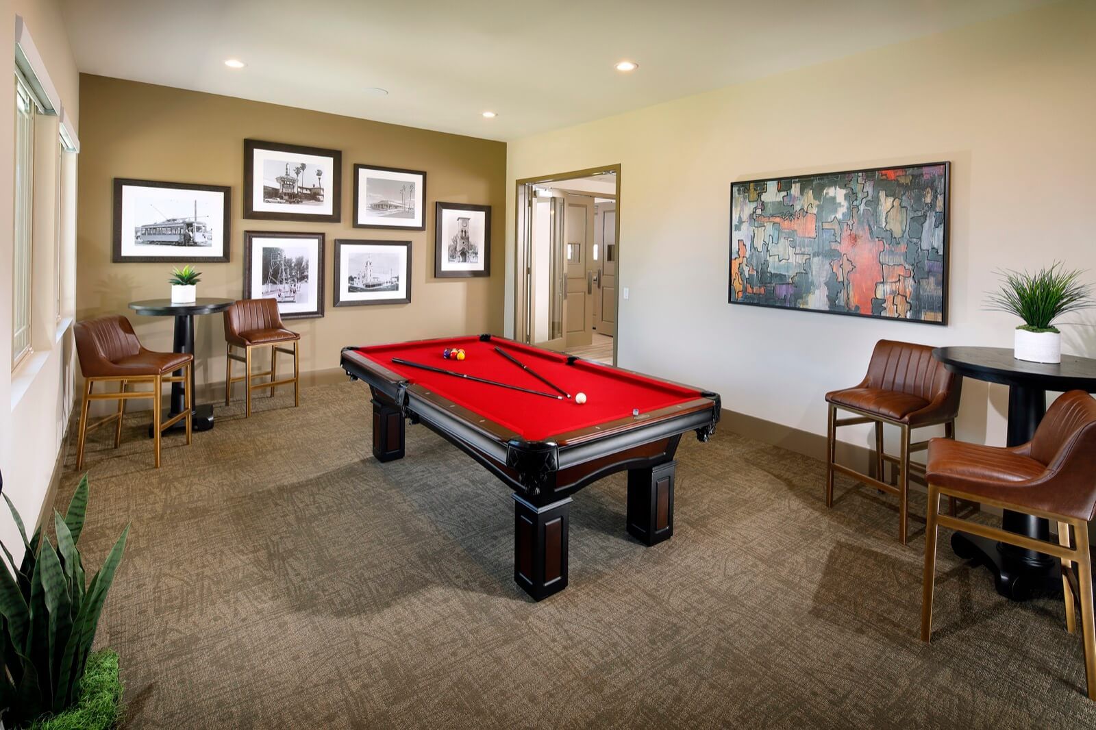 casa en Belcourt por Woodbridge Pacific