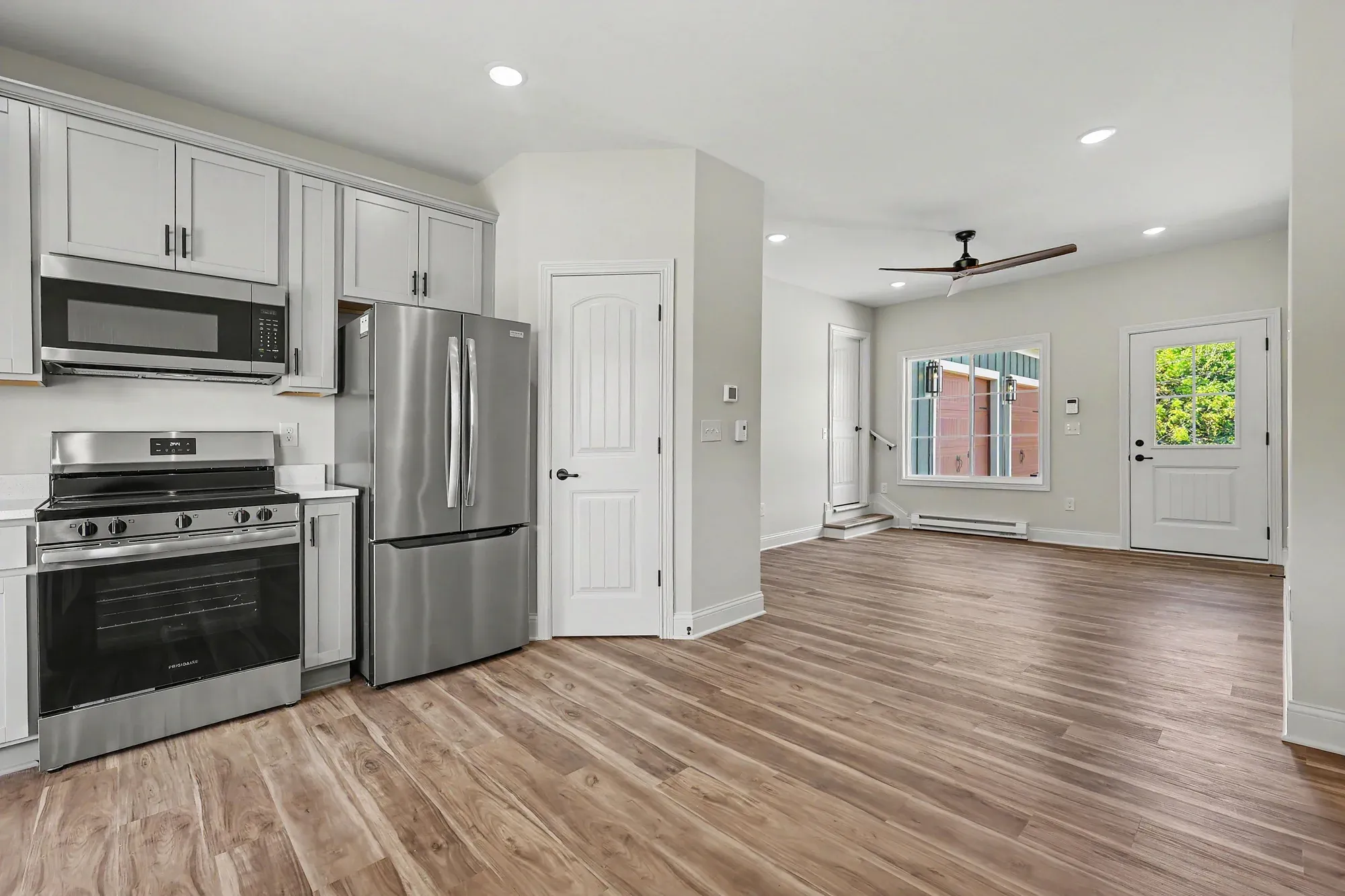 casa en The Bold Company por The Bold Company