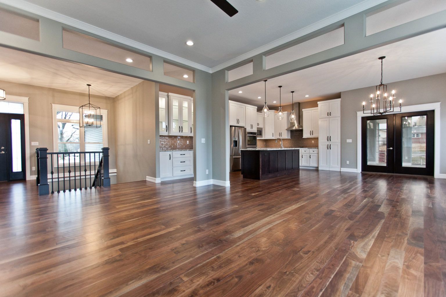 casa en Precision Builders por Precision Builders