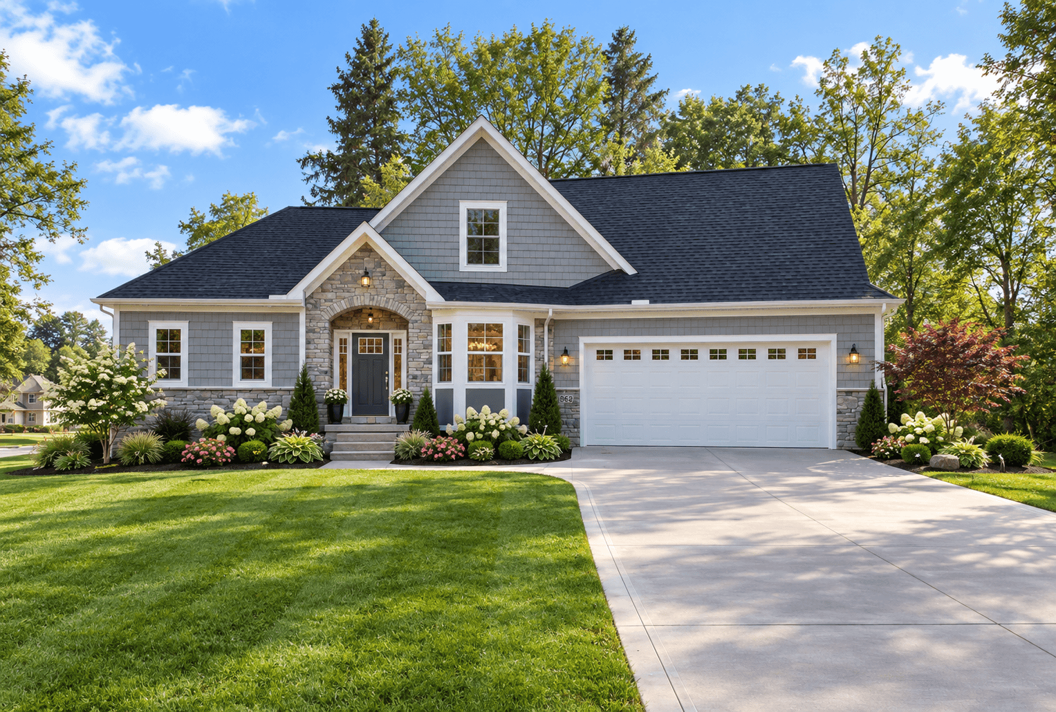 Hidden Ridge por Kraftech Homes en Akron Ohio