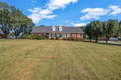 1400 Stone Road. Bishop, GA 30621