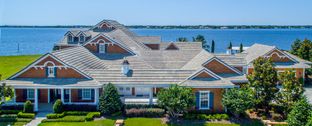 Camlin Custom Homes por Camlin Custom Homes en Sarasota-Bradenton Florida